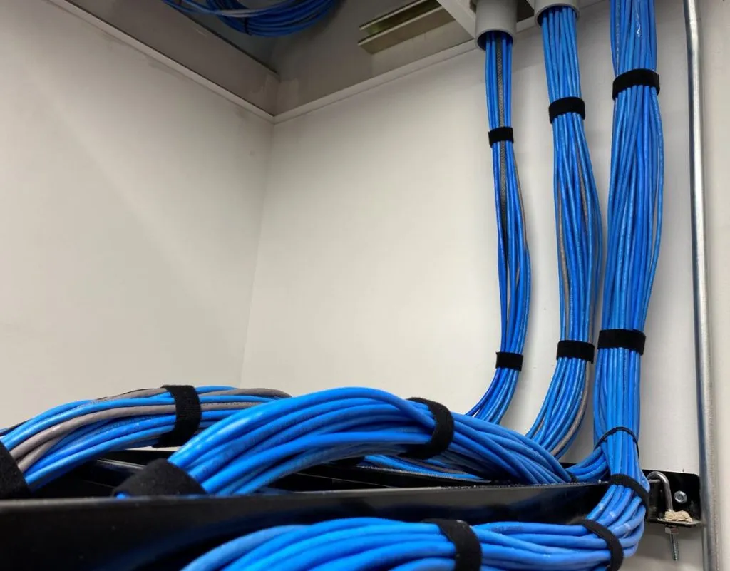 How Low Voltage Cabling Enhances Modern Home Automation Systems